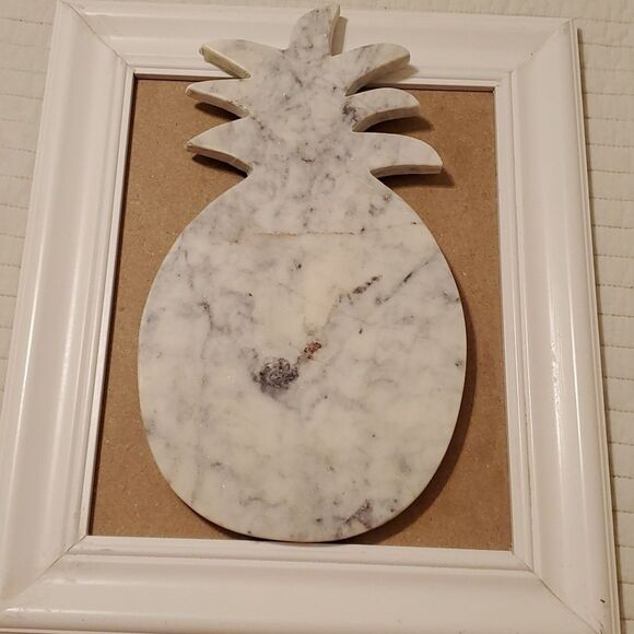 Shiraleah Pineapple marble cheeseboard cutting board - Picture 1 of 5